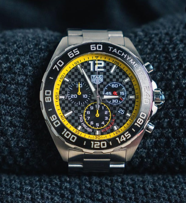 TAG HEUER F1 YELLOW